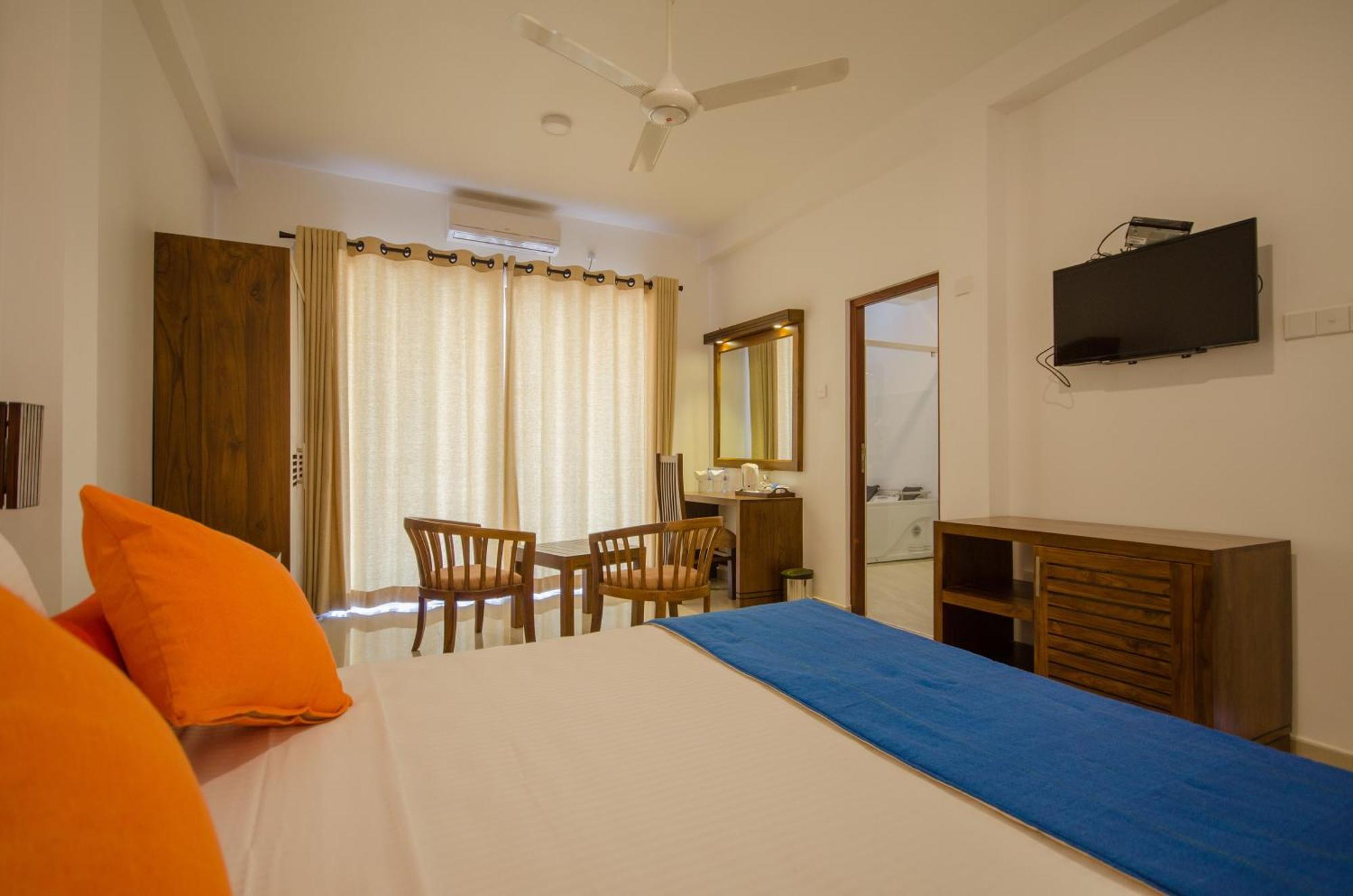 Okwin Resort Канди Номер фото