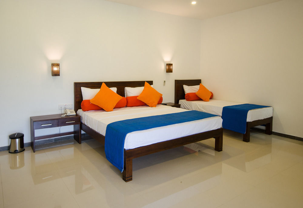 Okwin Resort Канди Экстерьер фото