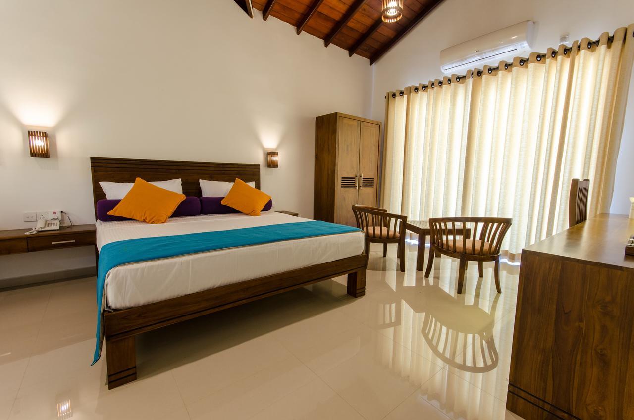 Okwin Resort Канди Экстерьер фото